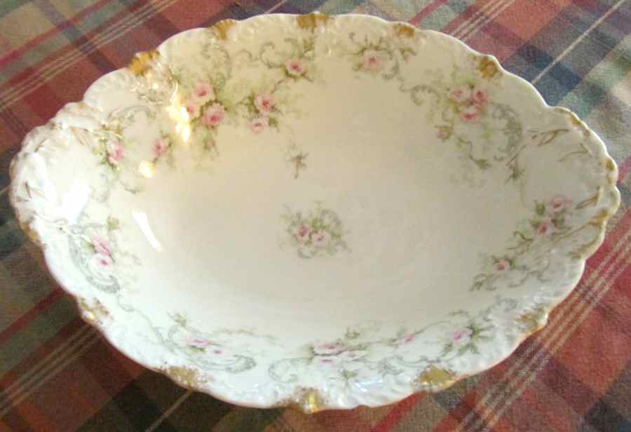 Schleiger 312-6 10" Oval Vegetable Bowl by Haviland-1