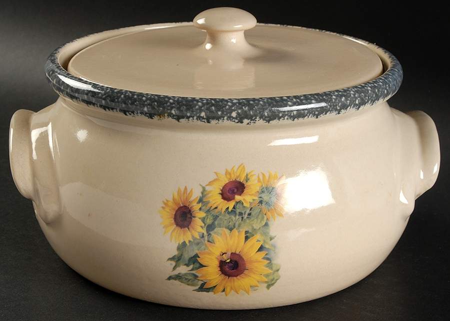 Sunflower 2 Qt Round Covered Casserole by Home & Garden Party-1