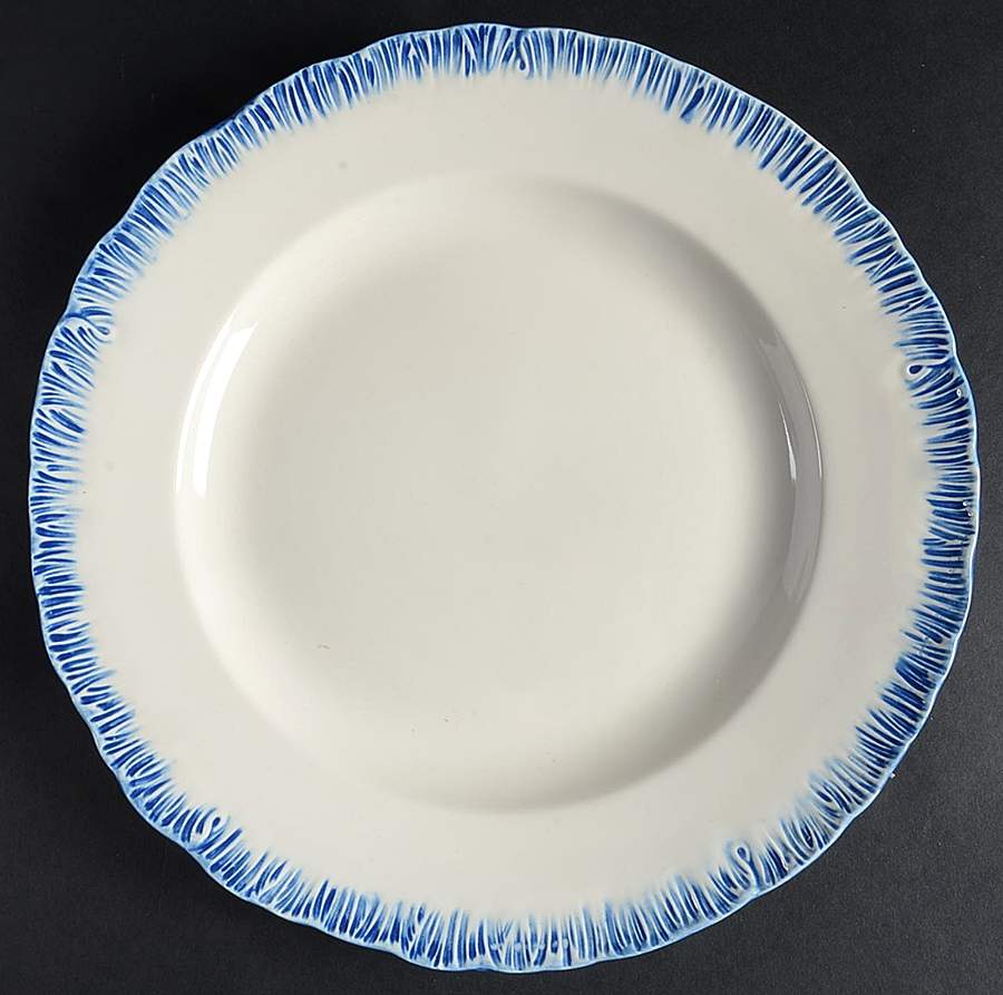 Shell Edge Blue Dinner Plate by Hartley Greens-1