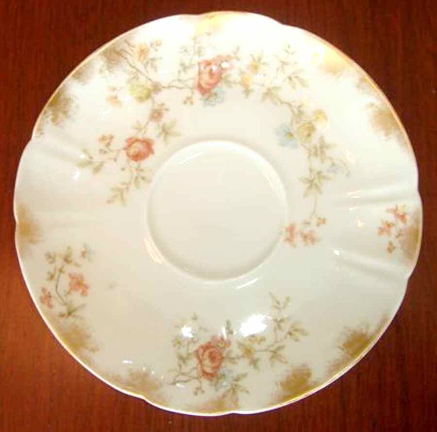 H3911 Saucer by Haviland-1