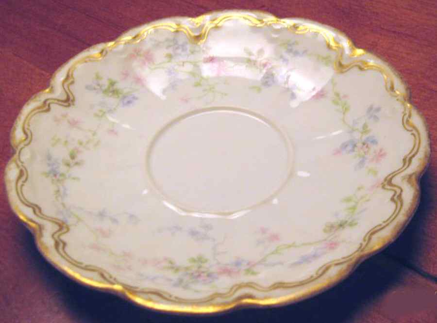 H3914 Saucer by Haviland-1