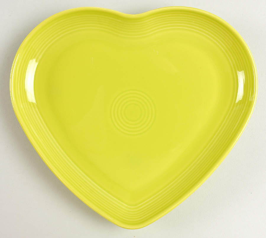 Fiesta Lemongrass (Intro 2009) 9" Heart Plate by Homer Laughlin -1
