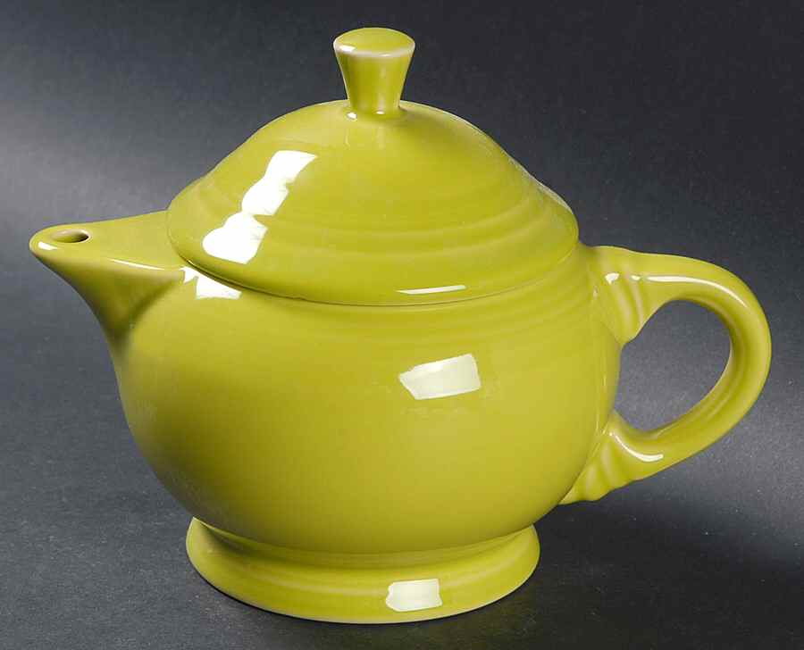 Fiesta Lemongrass (Intro 2009) Small Teapot & Lid by Homer Laughlin -1