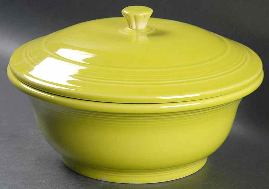 Fiesta Lemongrass (Intro 2009) 2 Qt Round Covered Casserole (MB 9 Base) by Homer Laughlin -1