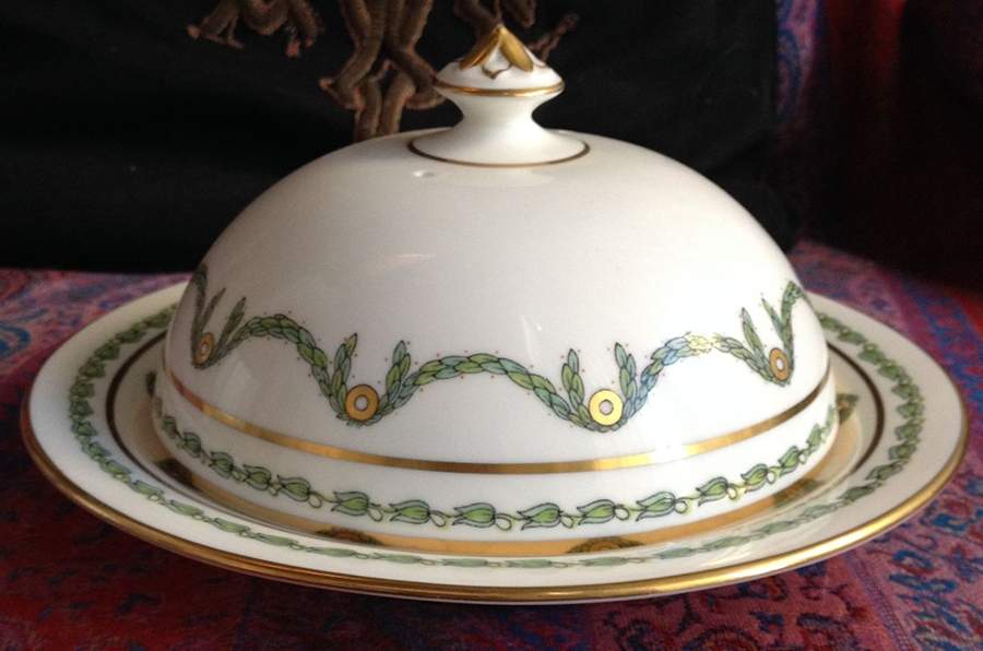 13698 (Smooth) Muffin Dish & Lid by Hammersley-1