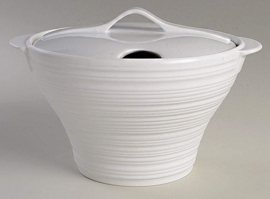 Rings Tureen &  Lid by Home Essentials-1