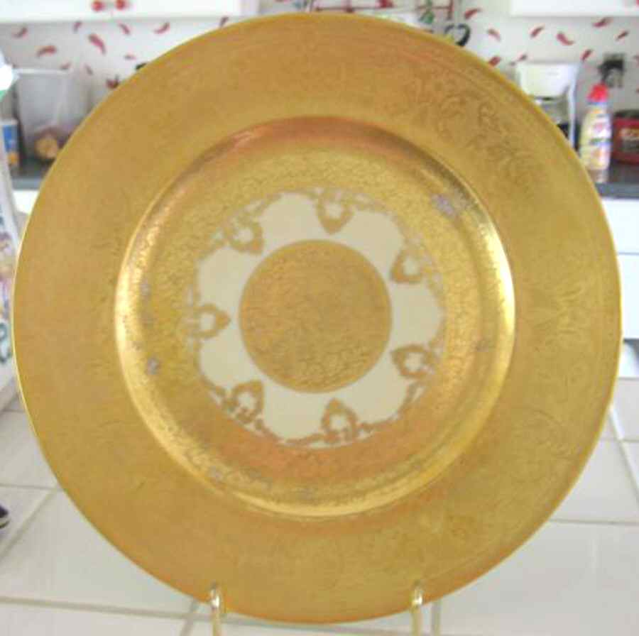 HUT1896 Dinner Plate by Hutschenreuther-1