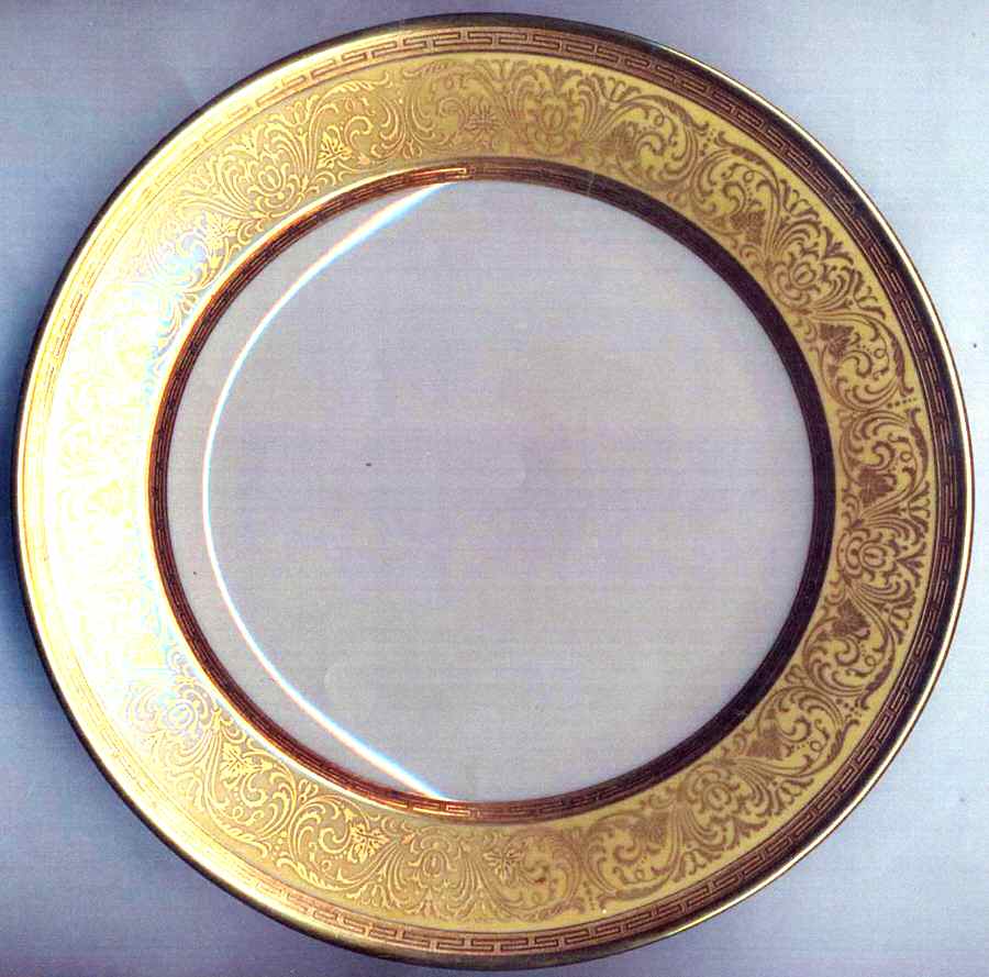 HUT1897 Dessert/Pie Plate by Hutschenreuther-1