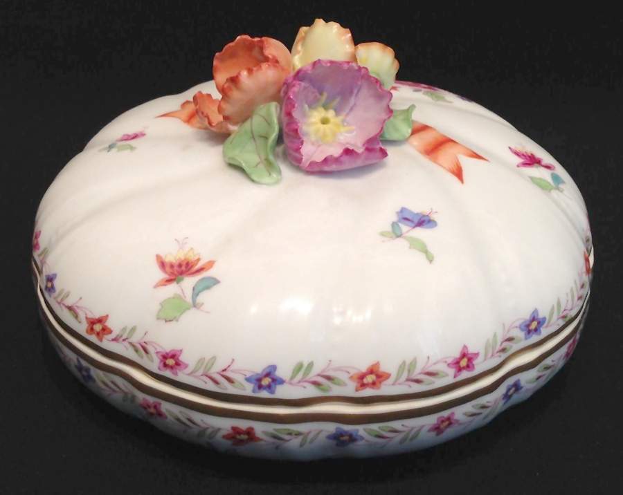 Niang 6" Candy Box with Lid by Herend-1