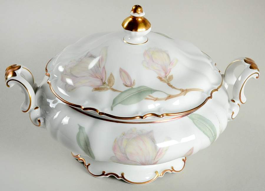 Magnolia (8230, Sylvia, White) Round Covered Vegetable by Hutschenreuther-1