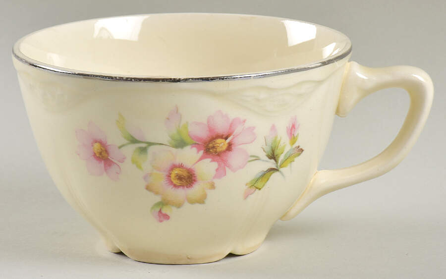 JJ59 Flat Cup by Homer Laughlin -1
