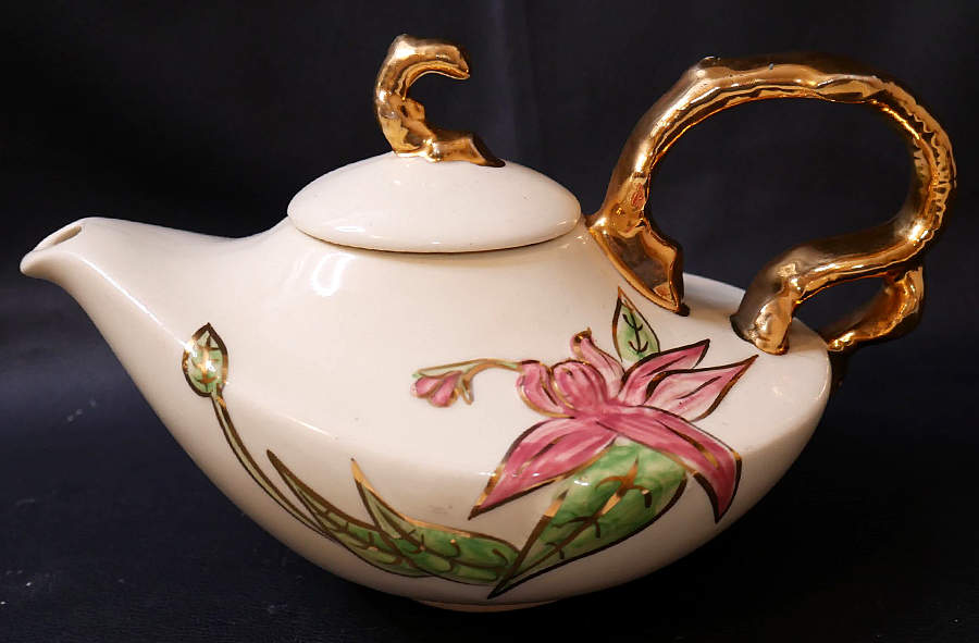 Woodland White (Hi Gloss) Teapot & Lid by Hull-1