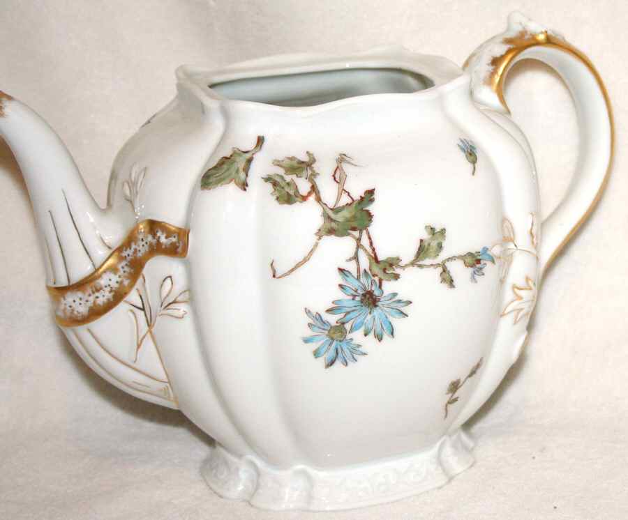 H3953 Teapot No Lid by Haviland-1