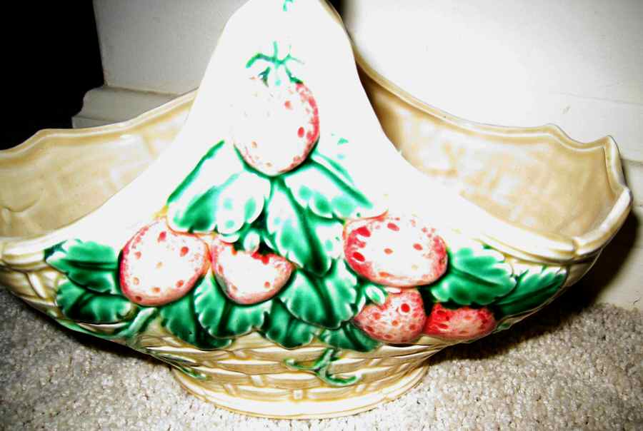 Strawberries in Buff 9" Handled Basket by Haldon-1