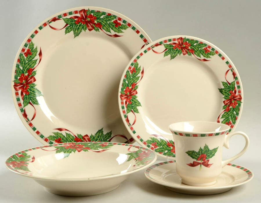 Tartan Ribbon (Cream Background, Gold Trim) 5 Piece Place Setting by Home Essentials-1