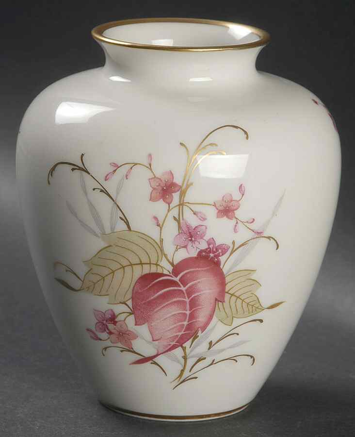 8971 5" Vase by Hutschenreuther-1