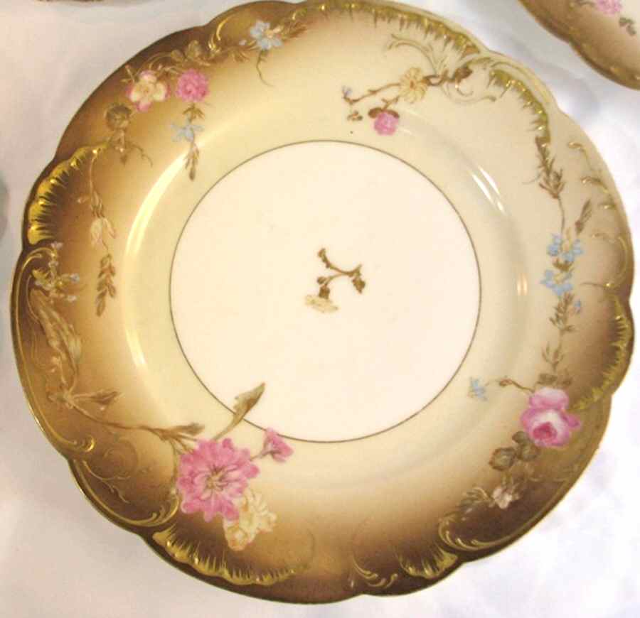 H3984 Dinner Plate by Haviland-1
