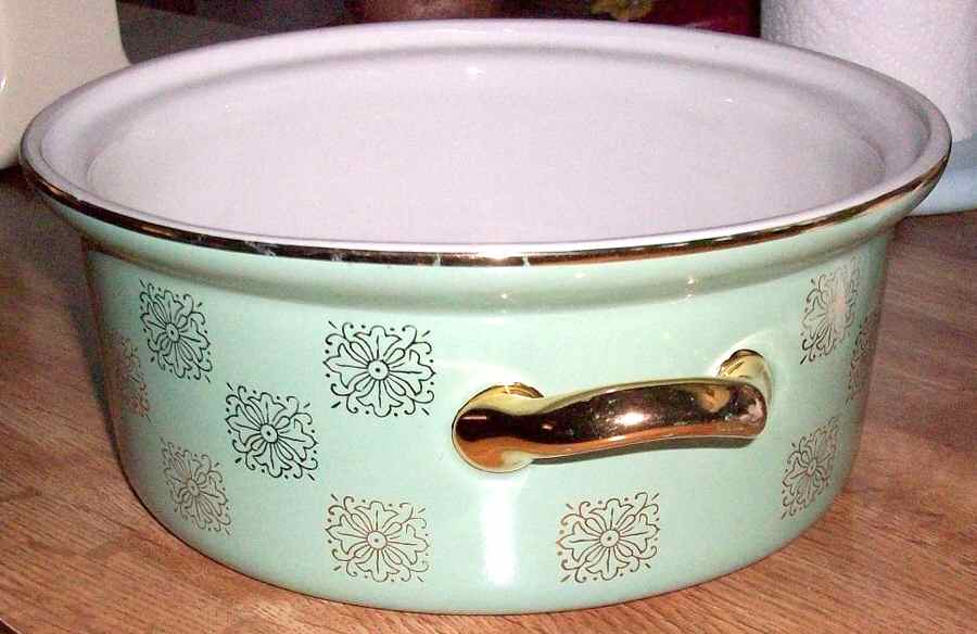 Gold Label Kitchenware Medallion 1.75 Qt Round Covered Casserole No Lid by Hall-1