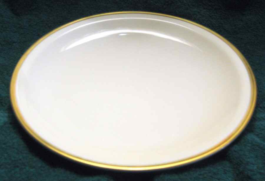 HUT1956 Dinner Plate by Hutschenreuther-1