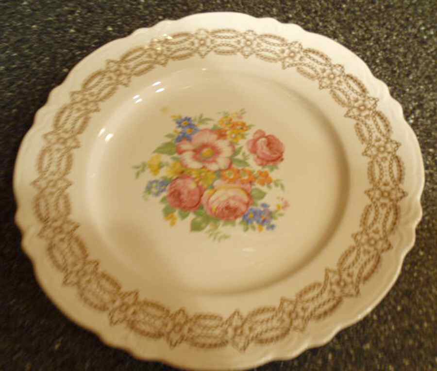 HLC3823 Dinner Plate by Homer Laughlin -1