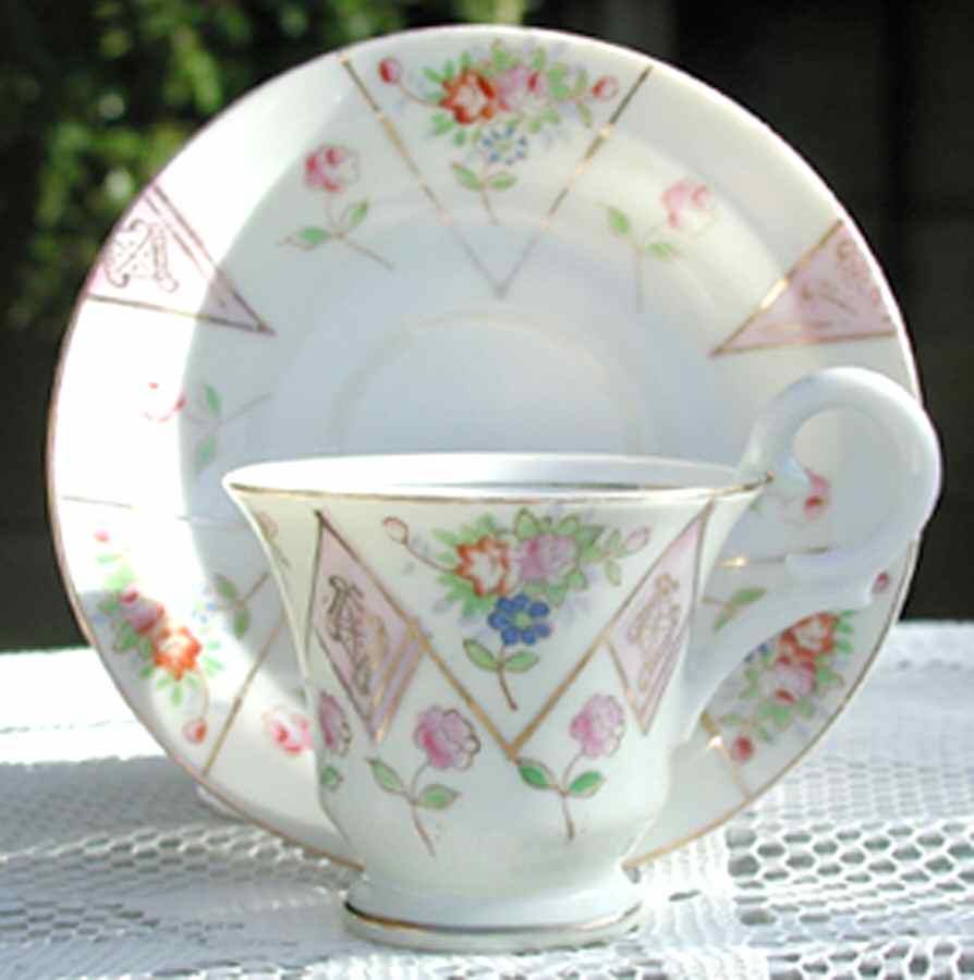 2223 Footed Demitasse Cup & Saucer Set by HB (Japan)-1