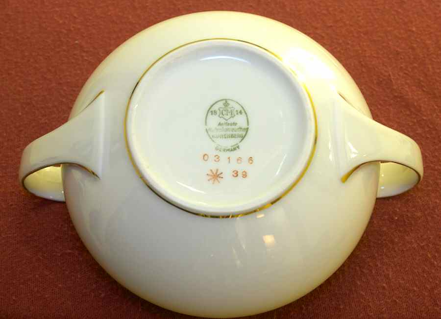 03166 Sugar Bowl & Lid by Hutschenreuther-1