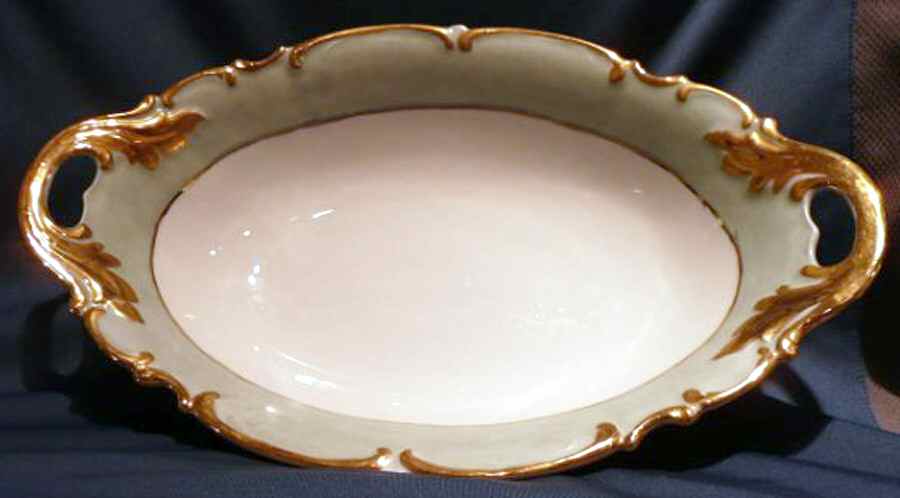 HUT1963 9" Oval Vegetable Bowl by Hutschenreuther-1