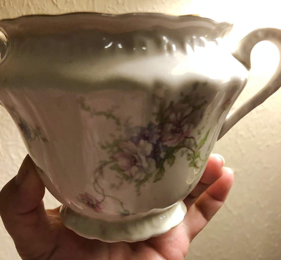 Schleiger 154-4 Sugar Bowl & Lid by Haviland-1
