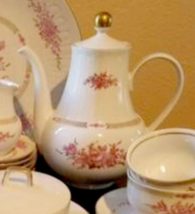 HEP65 Coffee Pot & Lid by Graf Von Henneberg-1