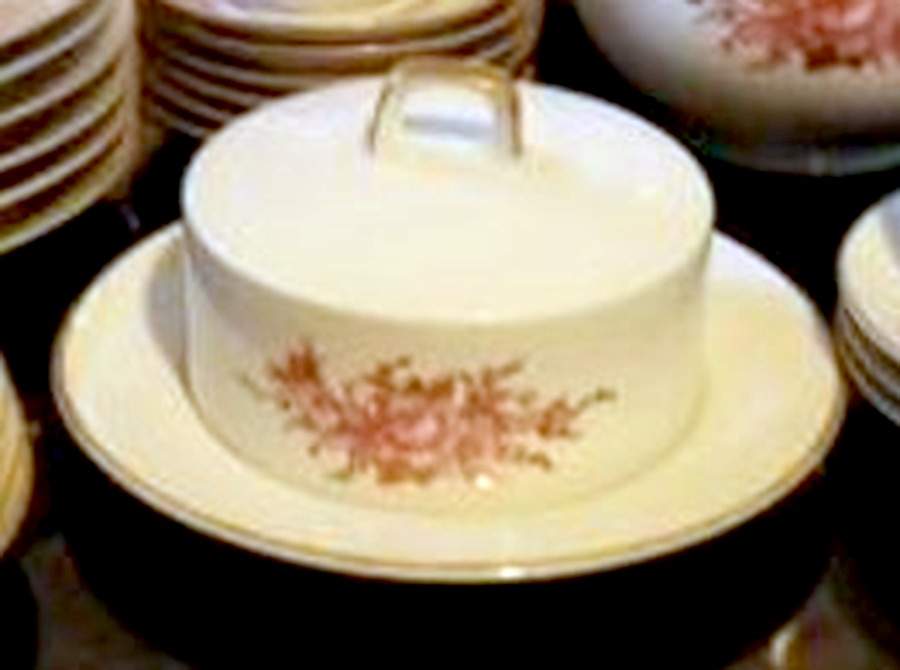 HEP65 Round Covered Butter by Graf Von Henneberg-1