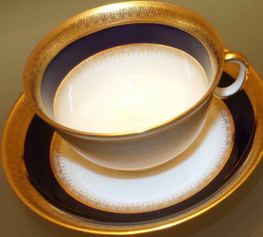 0241 Flat Cup & Saucer Set by Hutschenreuther-1