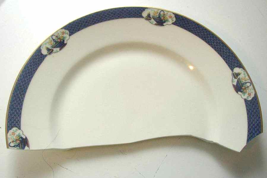 Aladdin (Basket) Dinner Plate by Haviland-1