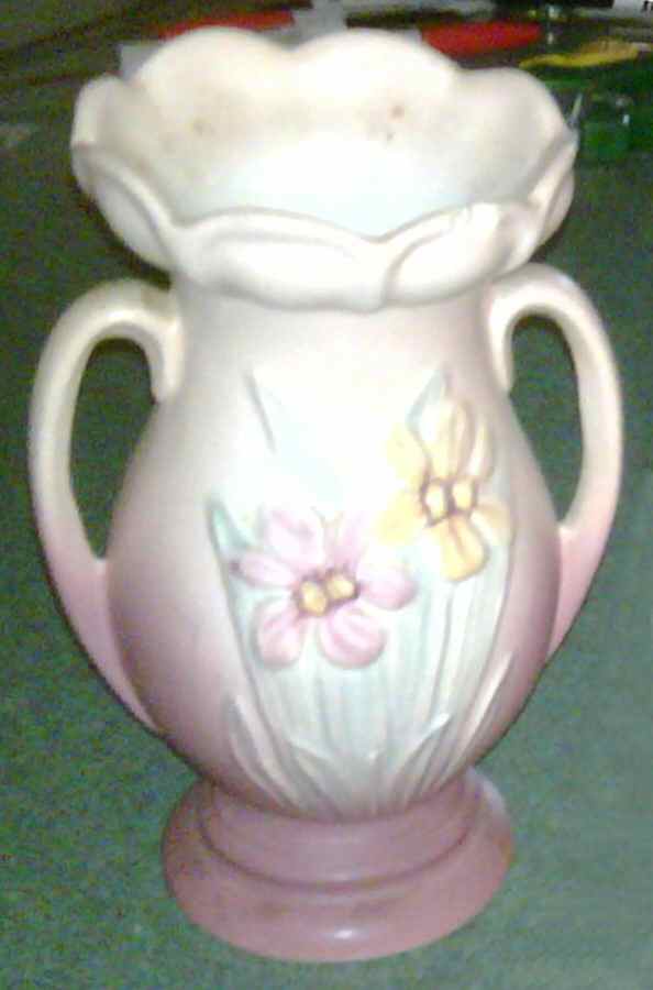 Iris Peach Rose 8" Vase by Hull-1