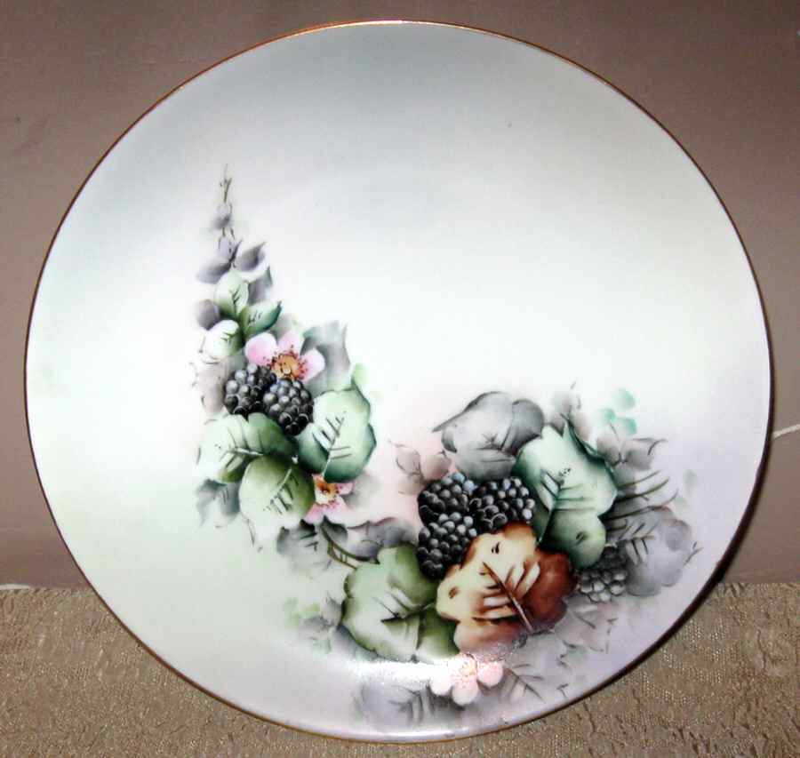 HUT1982 Dinner Plate by Hutschenreuther-1