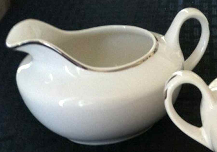Snow White Platinum Creamer by Homer Laughlin -1