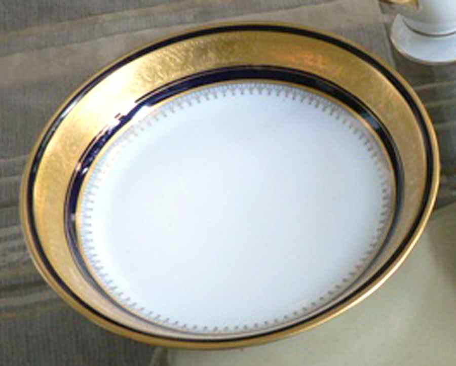 HUT1995 Coupe Soup Bowl by Hutschenreuther-1