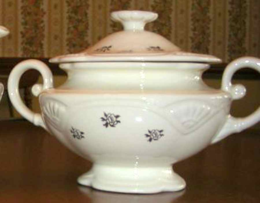 HLC3848 Sugar Bowl & Lid by Homer Laughlin -1