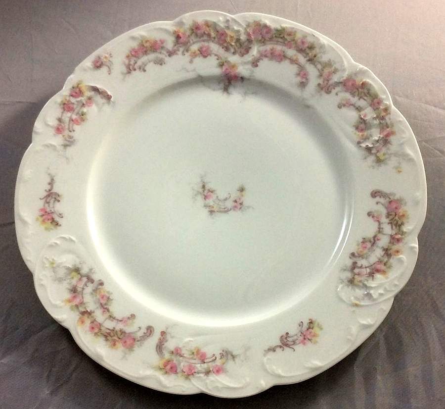 Schleiger 475-5 Dinner Plate by Haviland-1