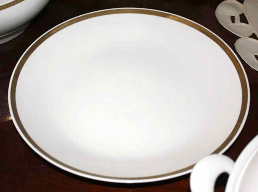 HEP67 Dinner Plate by Graf Von Henneberg-1