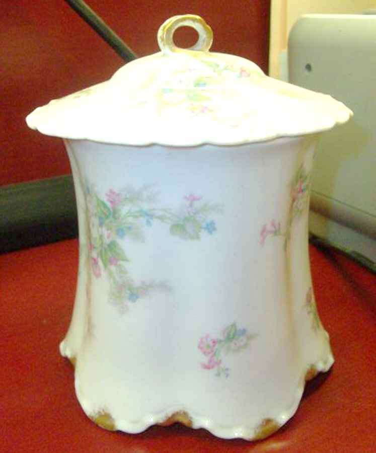 H4085 Cracker Jar & Lid by Haviland-1