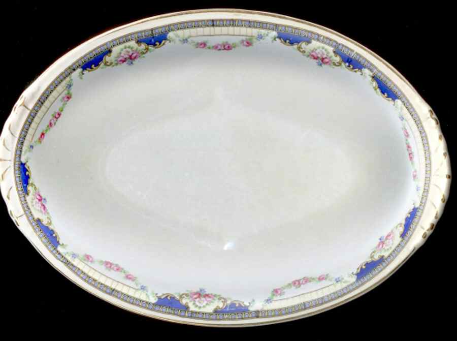 N339 9" Oval Vegetable Bowl by Homer Laughlin -1