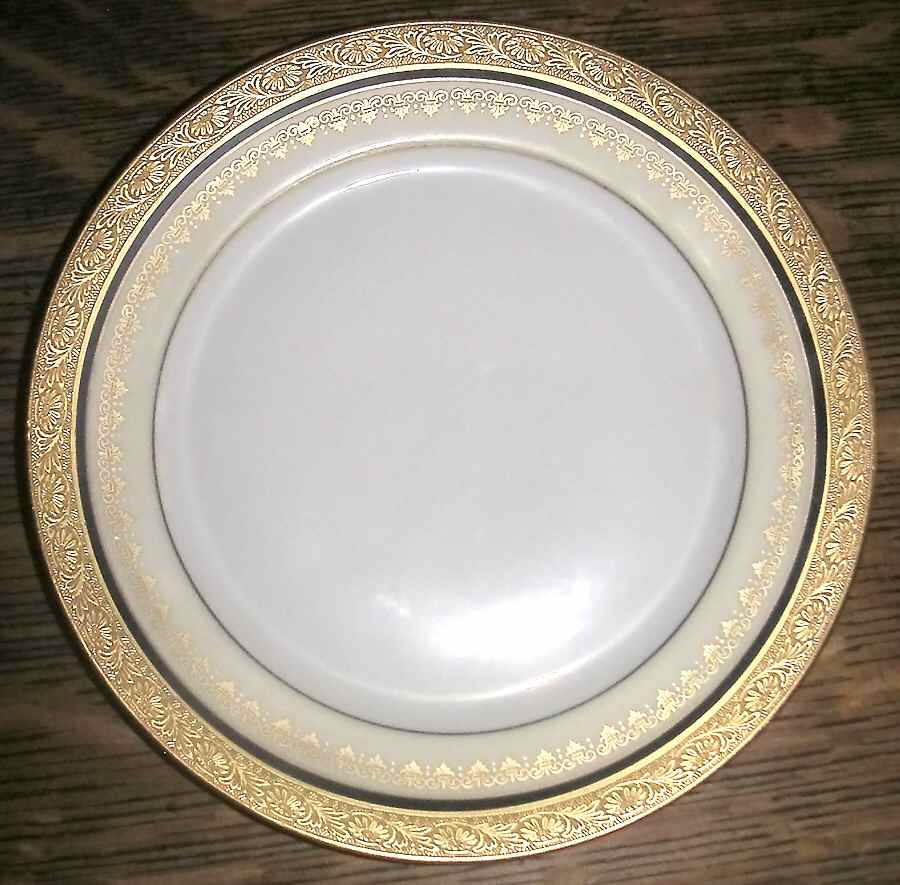 HC1195 Dinner Plate by Heinrich - H&C-1