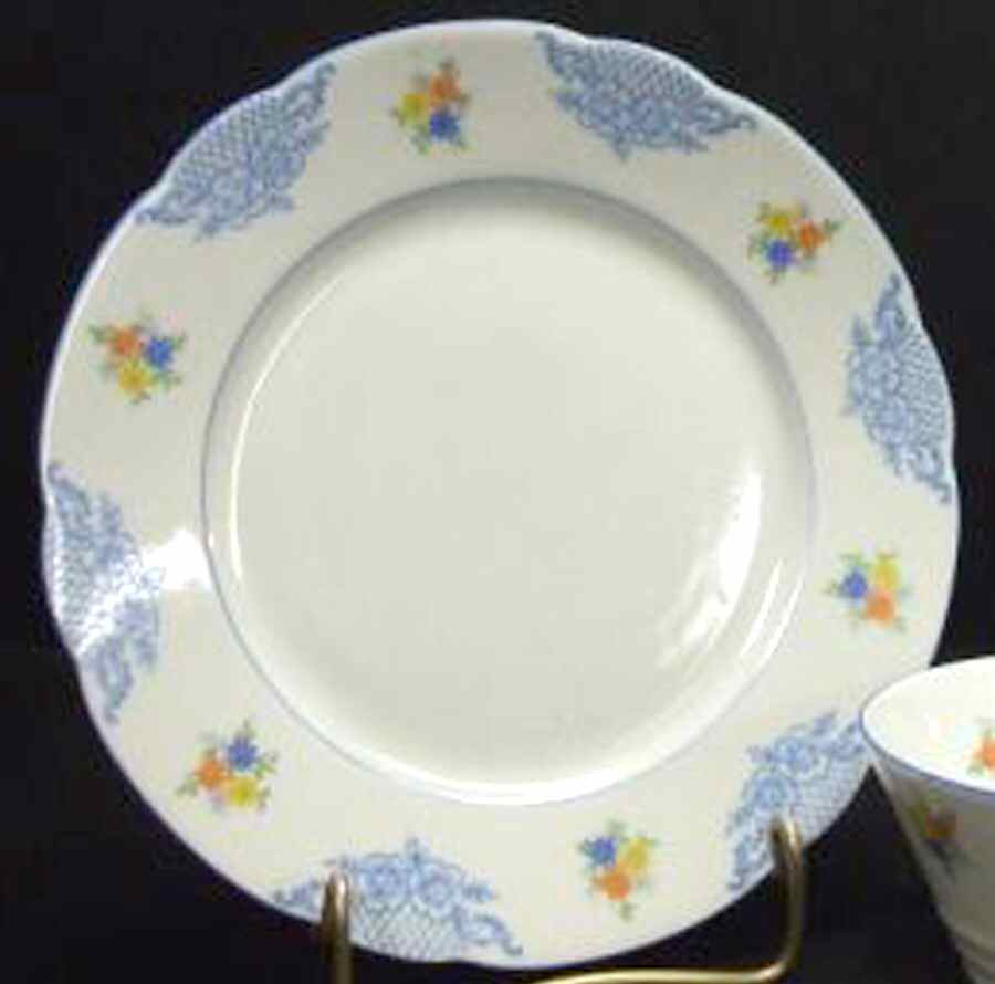 HUT2005 Dessert/Pie Plate by Hutschenreuther-1