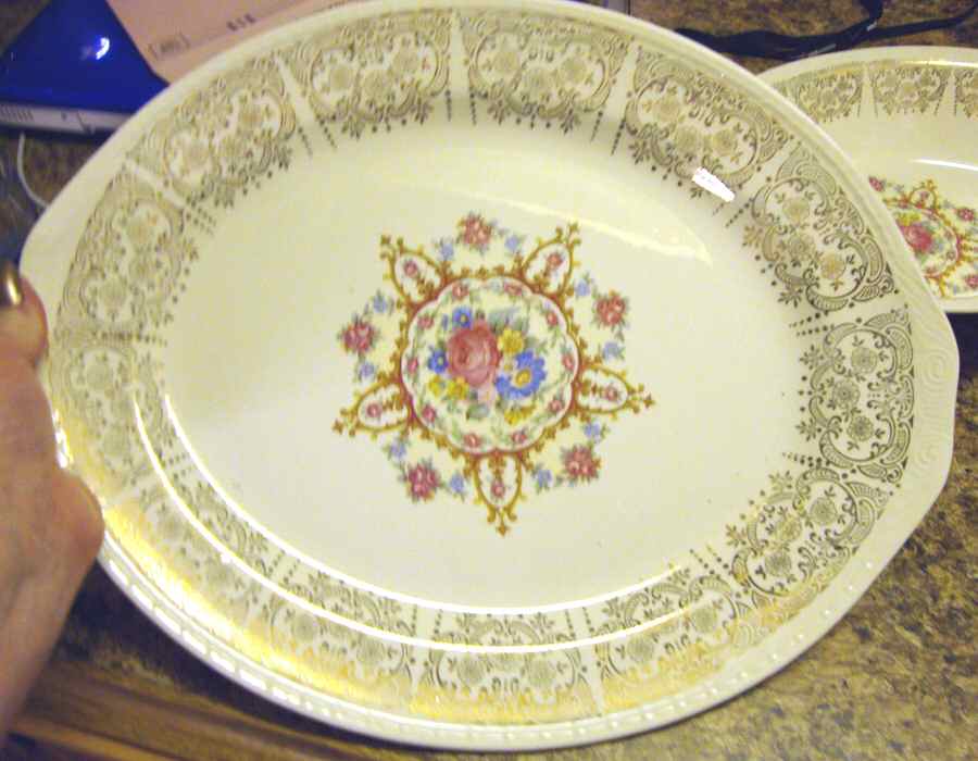 HLC3859 14" Oval Serving Platter by Homer Laughlin -1