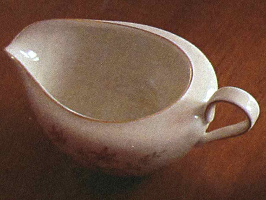 8267 Creamer by Hutschenreuther-1