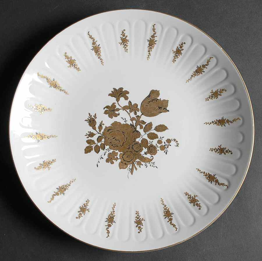 HEP69 11" Chop Plate (Round Platter) by Graf Von Henneberg-1