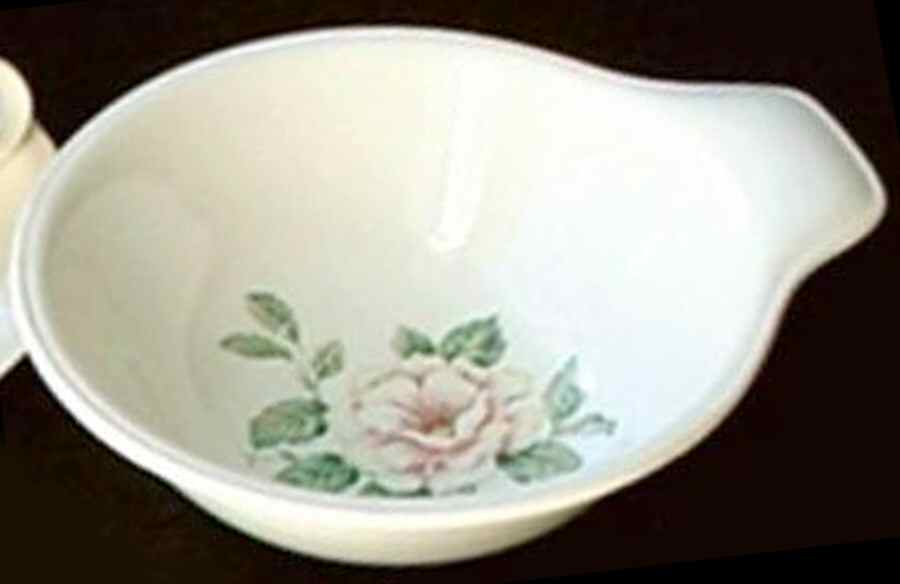 HLC3863 Lugged Cereal Bowl by Homer Laughlin -1