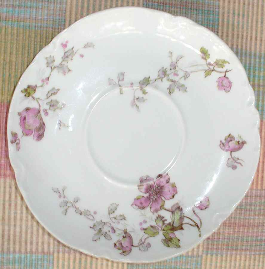 H4110 Saucer by Haviland-1