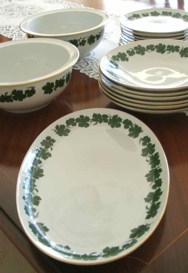 HEP70 Dinner Plate by Graf Von Henneberg-1