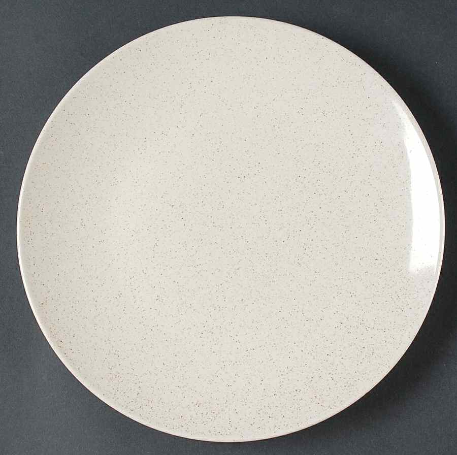 HO32 Dinner Plate by Home 360-1